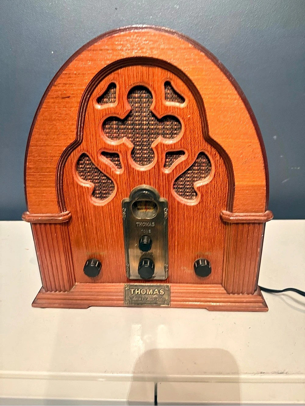 Thomas Collection's Edition Radio Vintage Wood Radio Brown